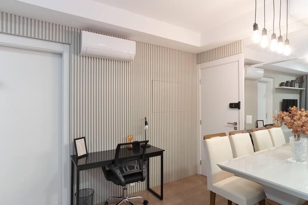 Luxo Na Gleba Com Ar Na Sala E Quarto, Lava E Seca E Academia Londrina