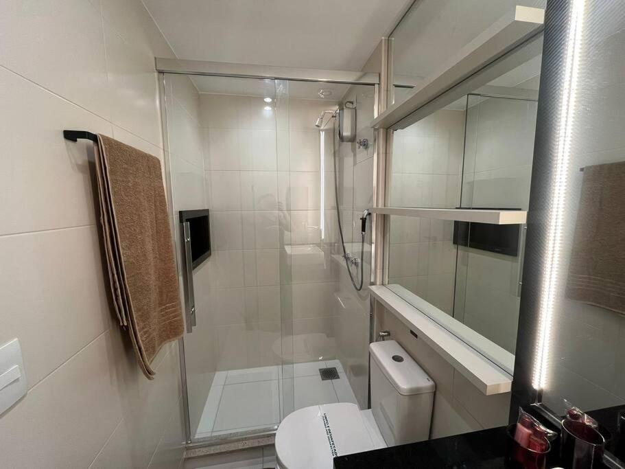 Luxo Na Gleba Com Ar Na Sala E Quarto, Lava E Seca E Academia