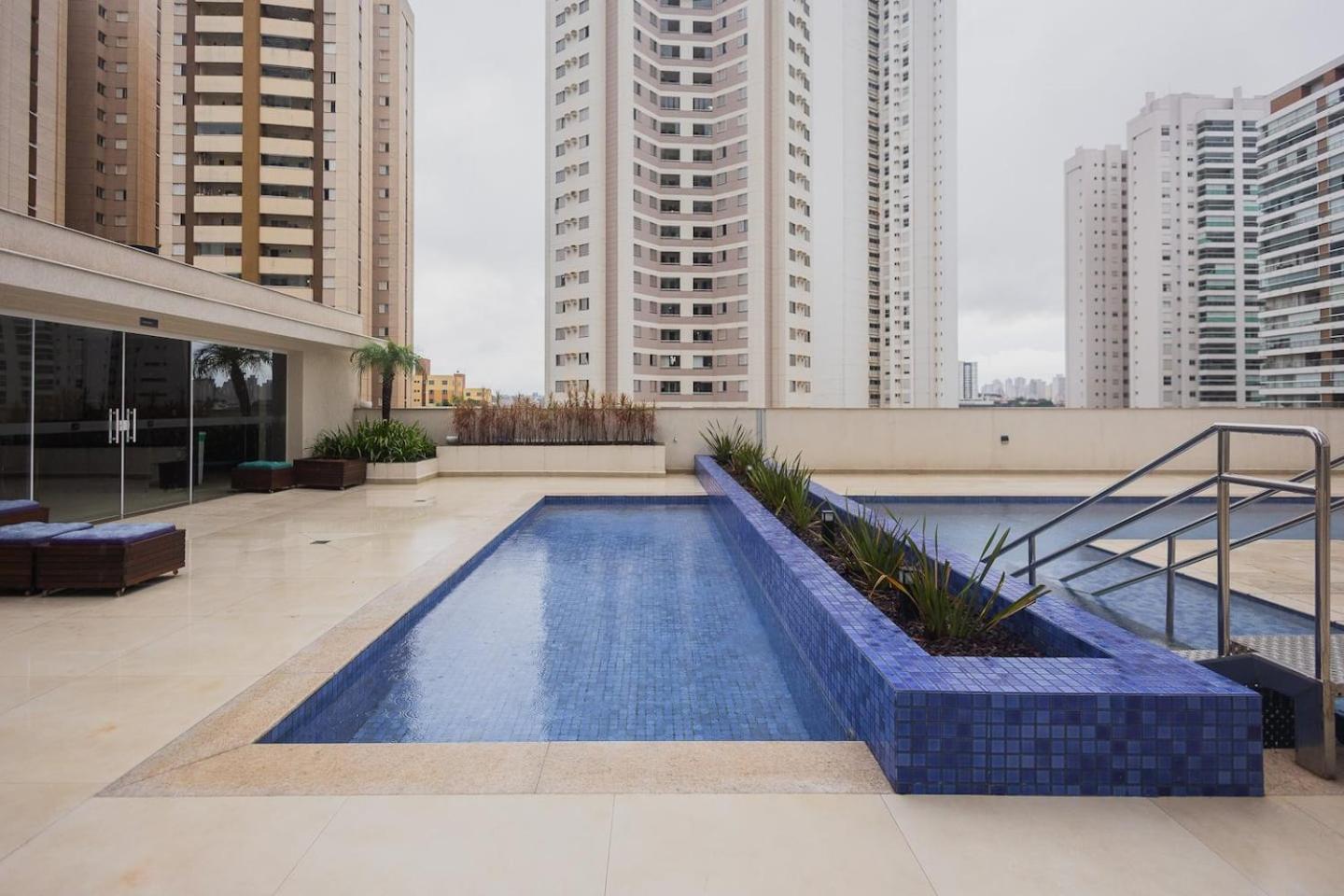 Luxo Na Gleba Com Ar Na Sala E Quarto, Lava E Seca E Academia Apartamento